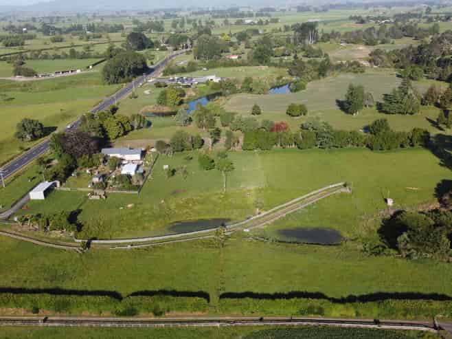 1516B Gordonton Road, TAUPIRI