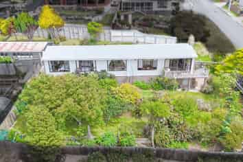 46 Walker Street, Bluff