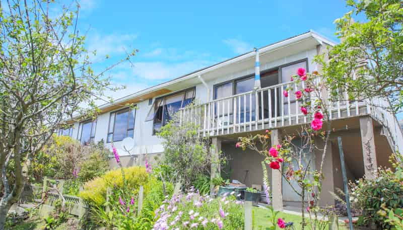 46 Walker Street, Bluff