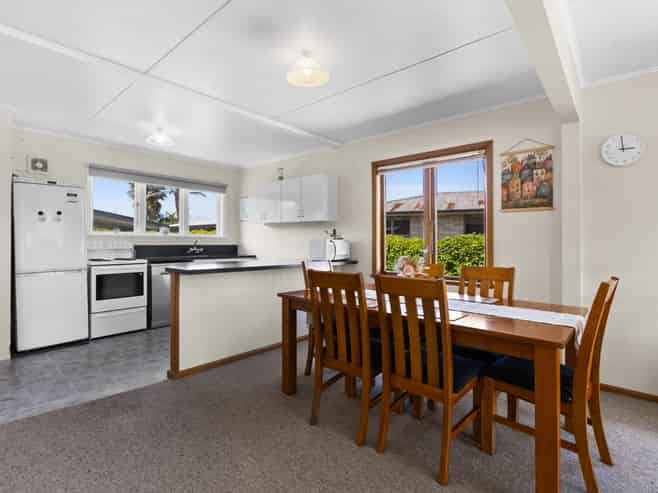 6 Kauri Street, Taradale