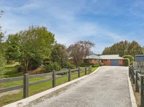 11 Victoria Road, Westport
