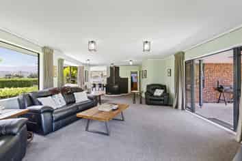 11 Victoria Road, Westport