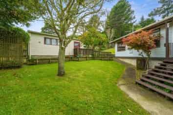 86 Valley Rd, Paraparaumu