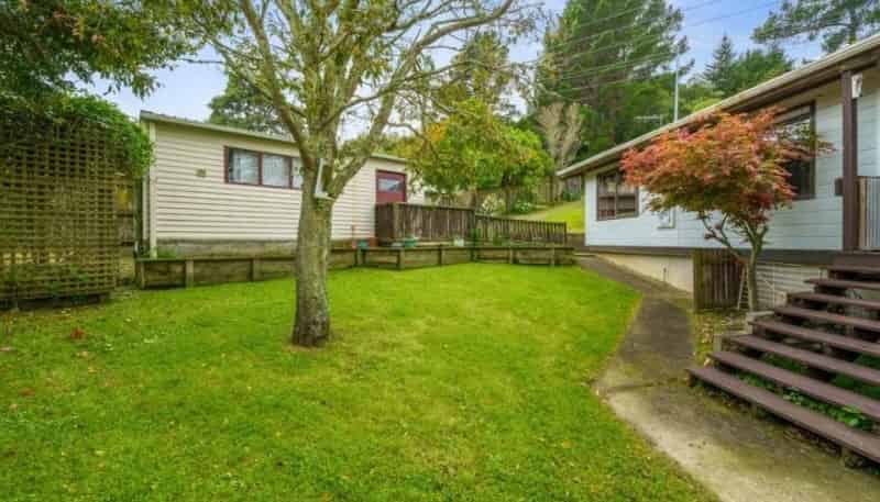 86 Valley Rd, Paraparaumu