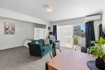 3/220 Coronation Avenue, Welbourn