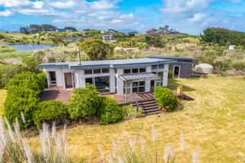32 Reay Mackay Grove, Waikawa Beach