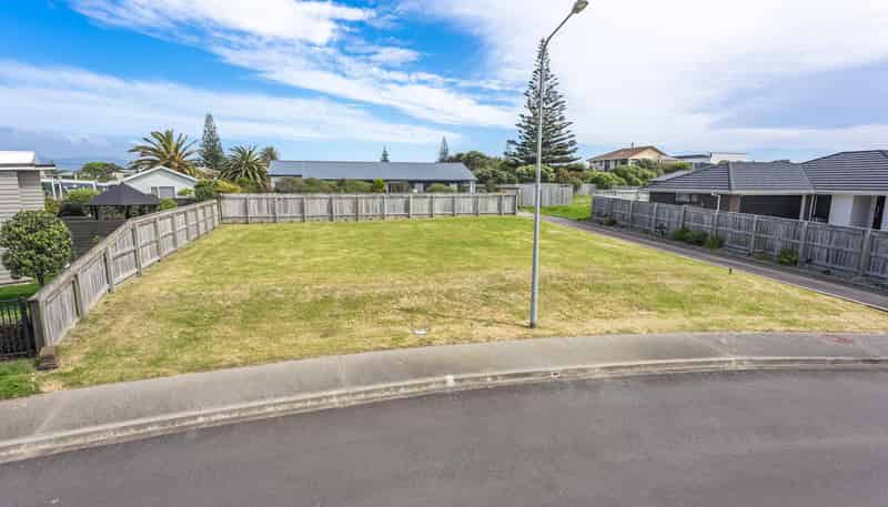 43 Seagrass Place, Otaki Beach
