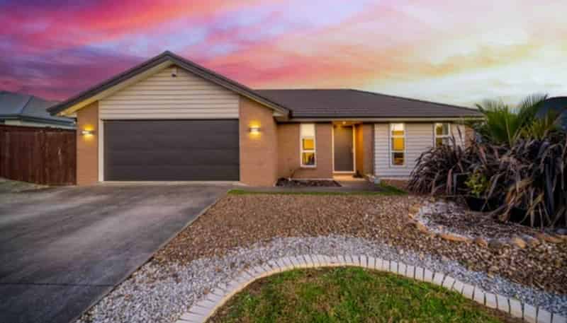 8 DORNAL PLACE, Pokeno