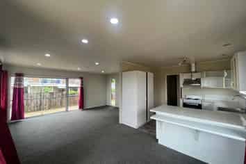 64 Royal Road, Massey