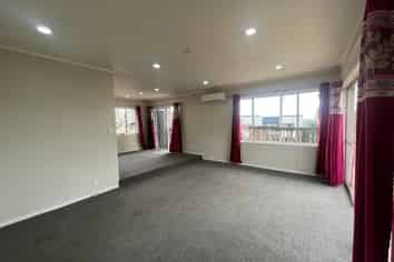 64 Royal Road, Massey