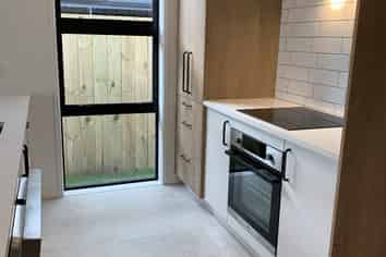 7 Rarangi Mai Lane , Karaka