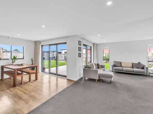 18 Newbrook Terrace, Darfield