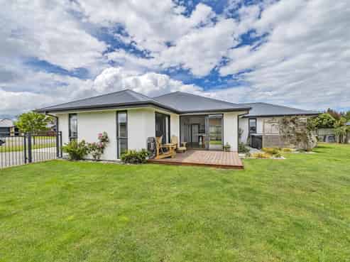 18 Newbrook Terrace, Darfield