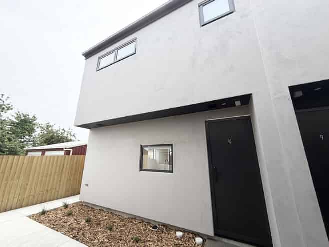 10/527 Hereford Street, Linwood