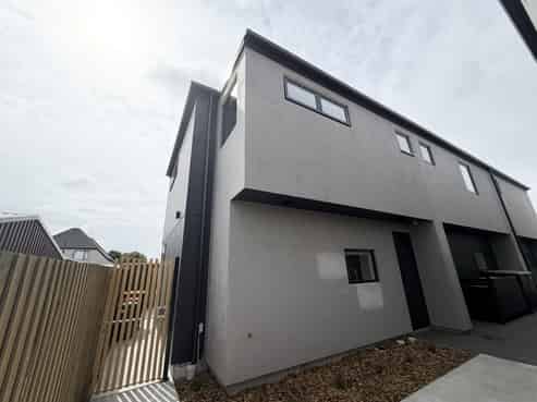 10/527 Hereford Street, Linwood