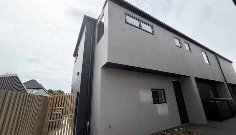 10/527 Hereford Street, Linwood