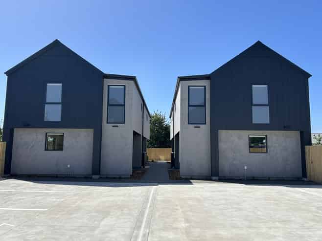 10/527 Hereford Street, Linwood