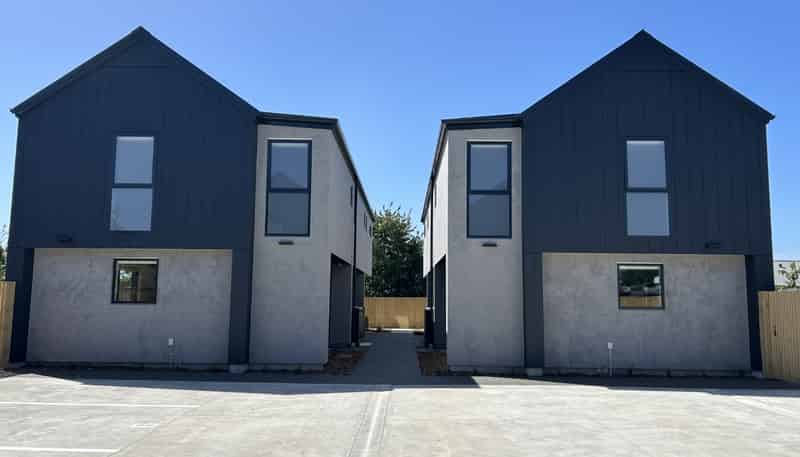 10/527 Hereford Street, Linwood