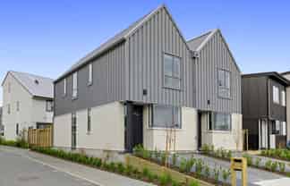 8/130 Richmond Street, Petone