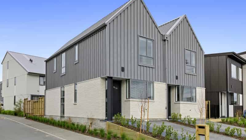 8/130 Richmond Street, Petone