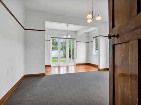 175 and 17 High Street, Eltham