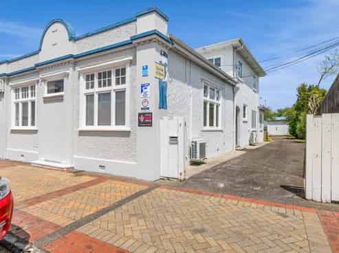 175 + 175A High Street, Eltham