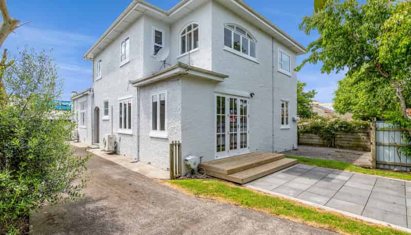 175 and 17 High Street, Eltham