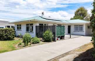 324 Frimley Road, Frimley