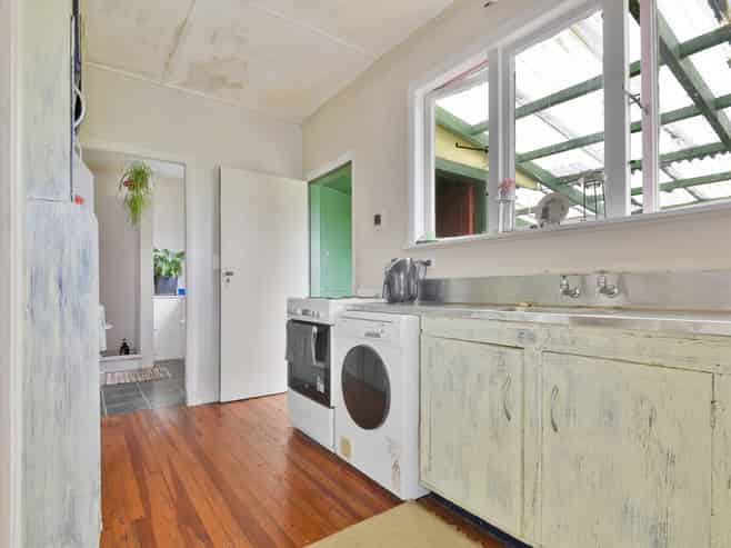 1173 Karahaki Road, Waverley