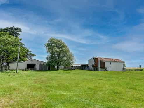 1173 Karahaki Road, Waverley