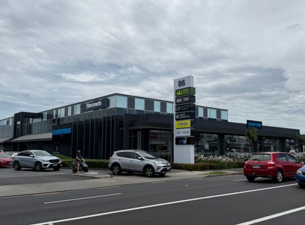 Premium Lunn Ave Showroom/Retail - Ansicht 4