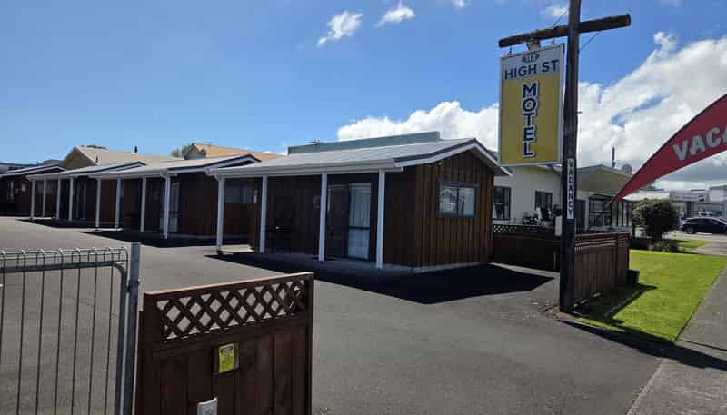 111-113 High Street, Eltham