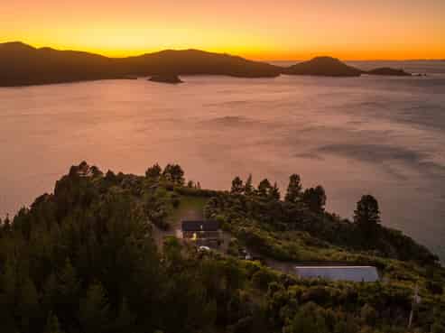 1786 Port Underwood Road, Port Underwood