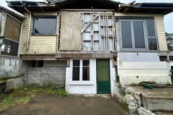 Taranaki - Address withheld