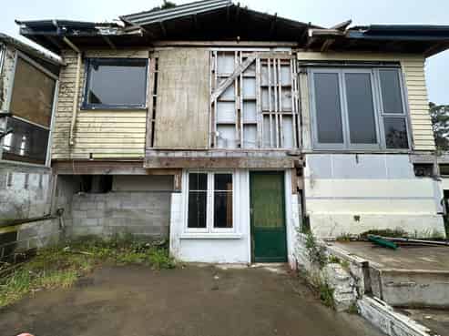 Taranaki - Address withheld