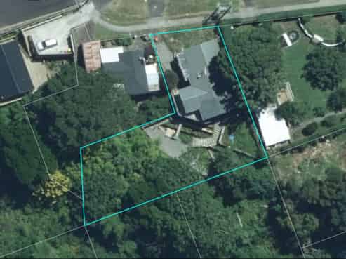 Taranaki - Address withheld