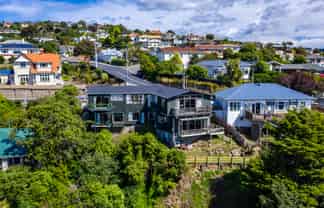 67 Easther Crescent, Kew