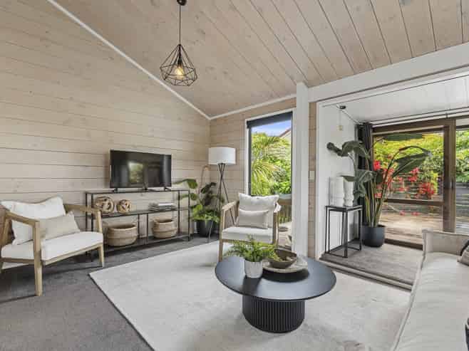 6 Honnor Place, Hurdon