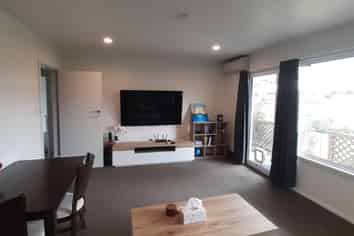 2/7a Curletts Road, Upper Riccarton