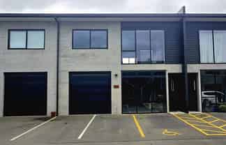 Exclusive Commercial Live-Work Opportunity