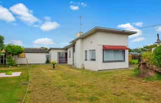 2 Hillary Street, Foxton