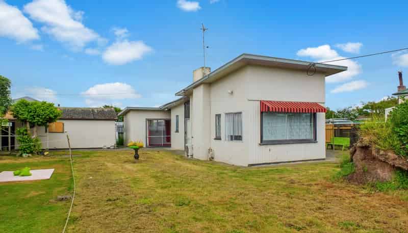 2 Hillary Street, Foxton