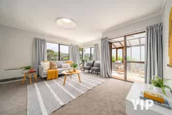 1/23 Bould Street, Johnsonville