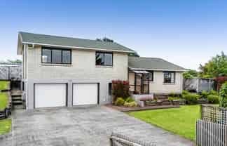 17 Caledonia Place, Highlands Park