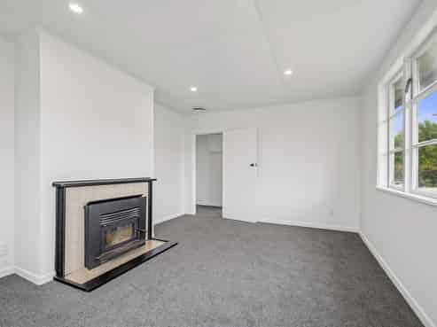 38 Manuka Crescent, Hillcrest