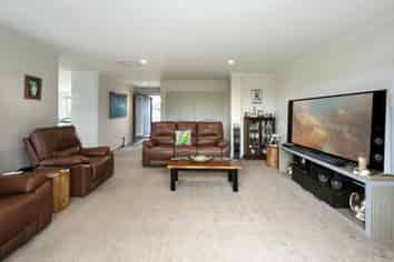 18 Digby Place, Waipu