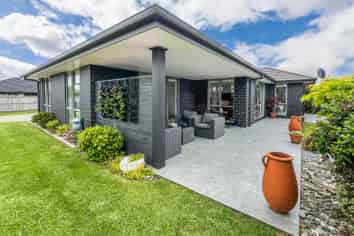 18 Digby Place, Waipu