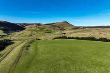  Hole and Corner Road, Ferndale