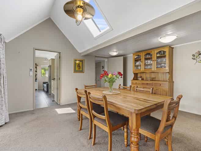 13A Mangorei Road, Strandon