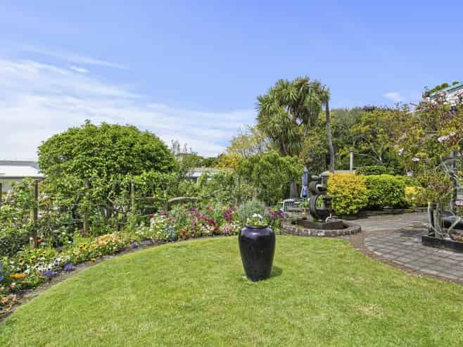 13A Mangorei Road, Strandon